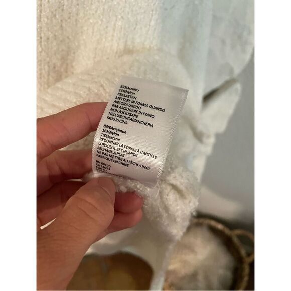 Urban Outfitters Womens White V-Neck Knitted Fleece Sweater Small - Picture 4 of 7